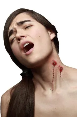 Bloody Kiss Prosthetic Kit